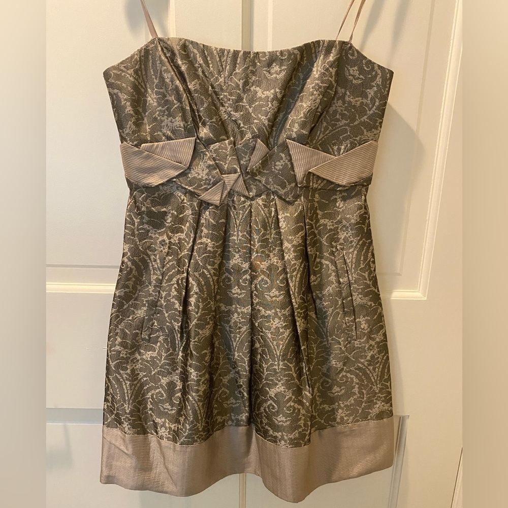 BCBG Max Azria cocktail dress. style: strapless, back zipper. fabric 100% silk.